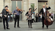  - 西班牙街头《欢乐颂》Som Sabadell Flashmob