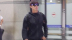 Yunho at Incheon Airport from Nairobi