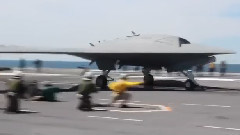 Autonomous X-47B Jet Fighter Makes Historic First Launch