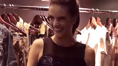 巴西维秘性感超模Alessandra Ambrosio