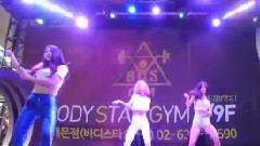 Red 舞蹈表演